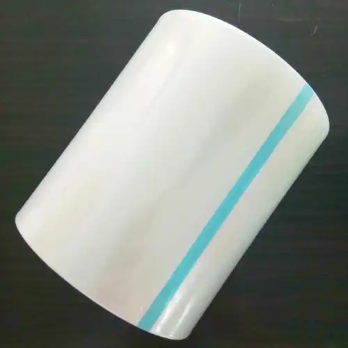 Ĥ